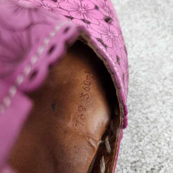 Pink Leather Floral Pattern Sandals Shoes Size 42 Fairy Romantic Molly Bessa - Picture 6 of 6